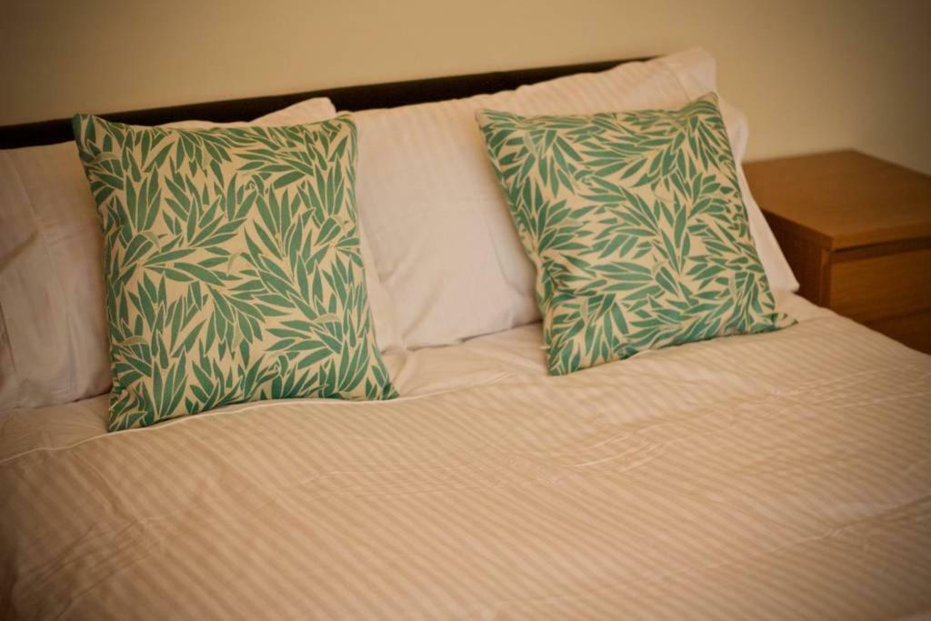 Henry'S Guesthouse Бат Экстерьер фото
